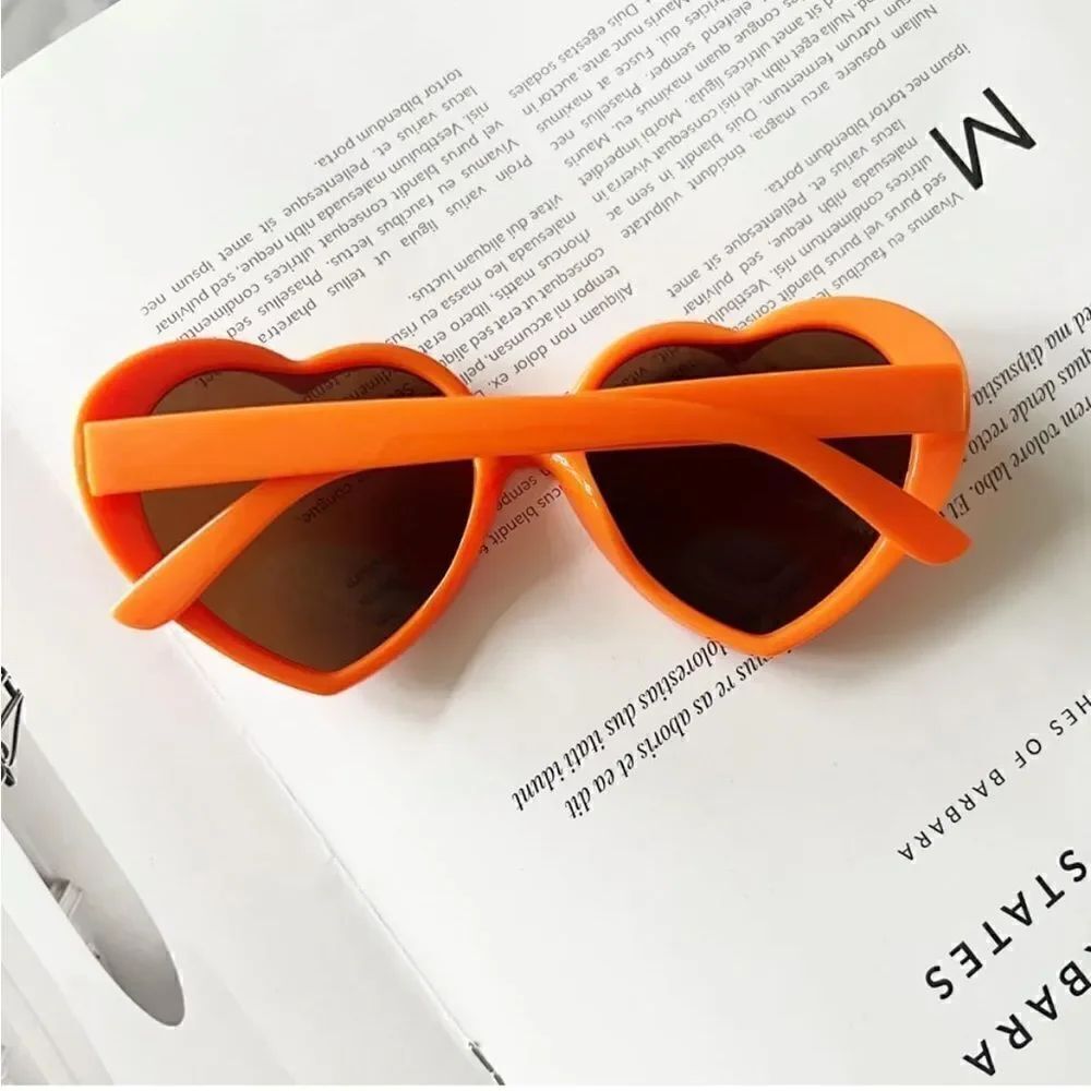 True Love Sunnies heart sunglasses glasses ❤️
